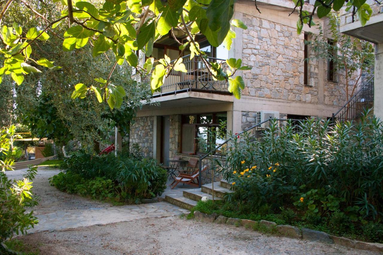 Studios Kyparissi & Spa Тирос Экстерьер фото